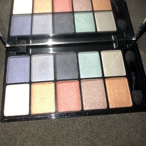 NYX eyeshadow for blue eyes
